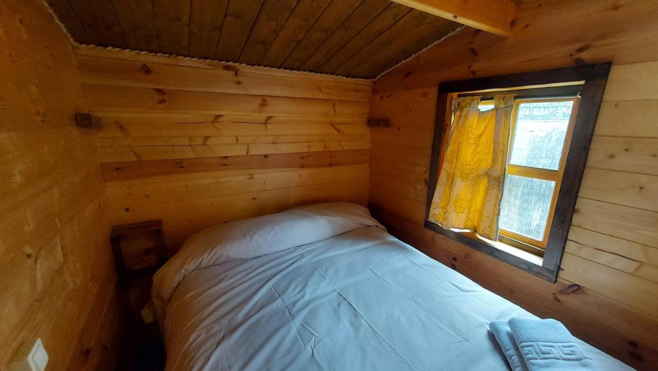 Camping Llavorsí 外观 照片