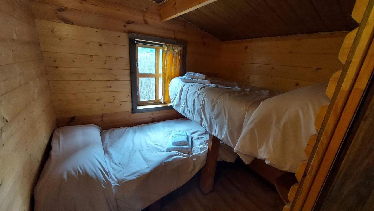 Camping Llavorsí 外观 照片
