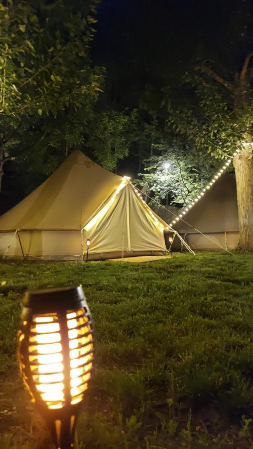 Camping Llavorsí 外观 照片