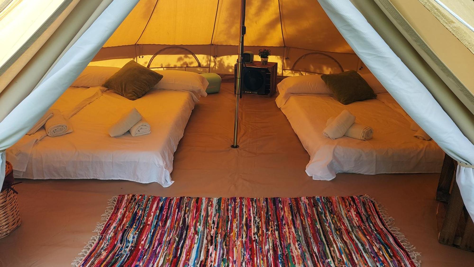 Camping Llavorsí 外观 照片