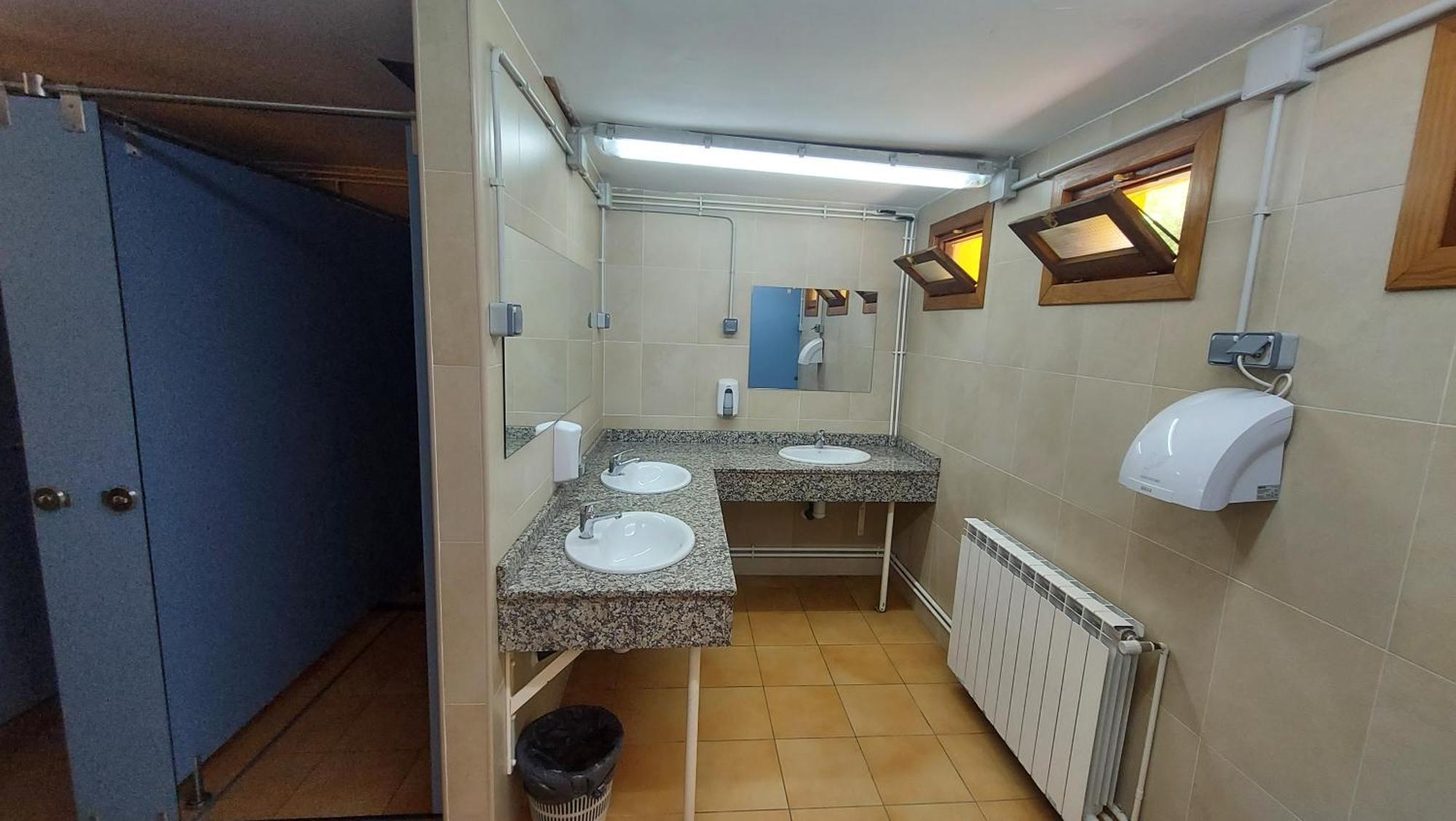 Camping Llavorsí 外观 照片