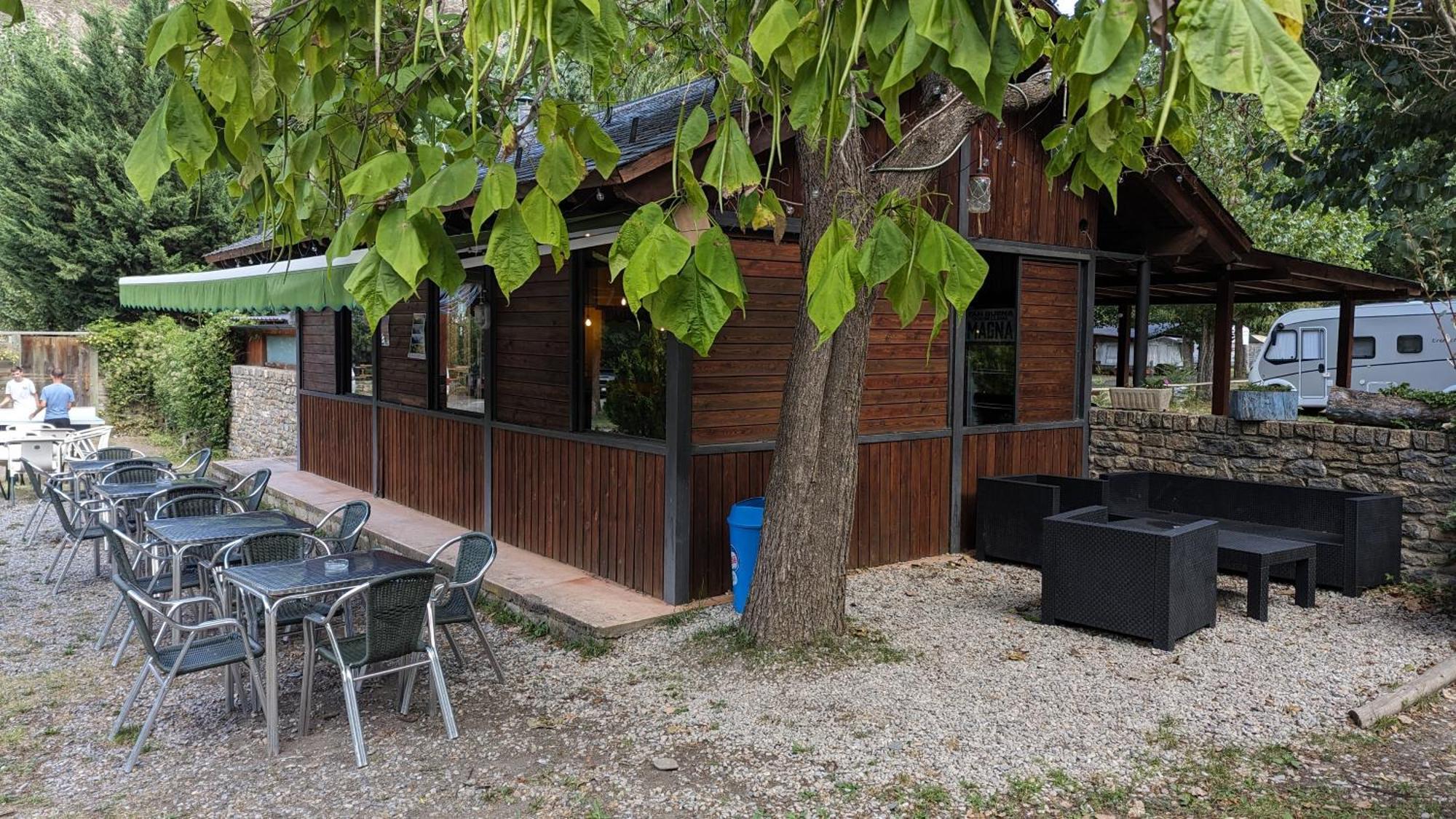 Camping Llavorsí 外观 照片