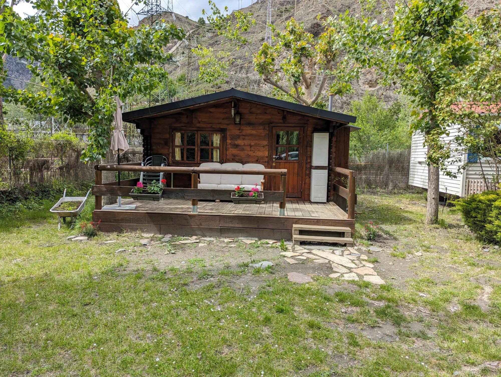 Camping Llavorsí 外观 照片